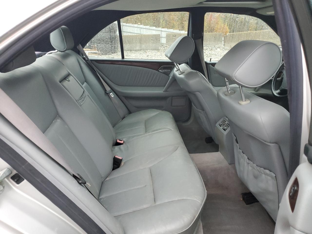 1997 Mercedes-benz E 420 Silver vin: WDBJF72F4VA386872