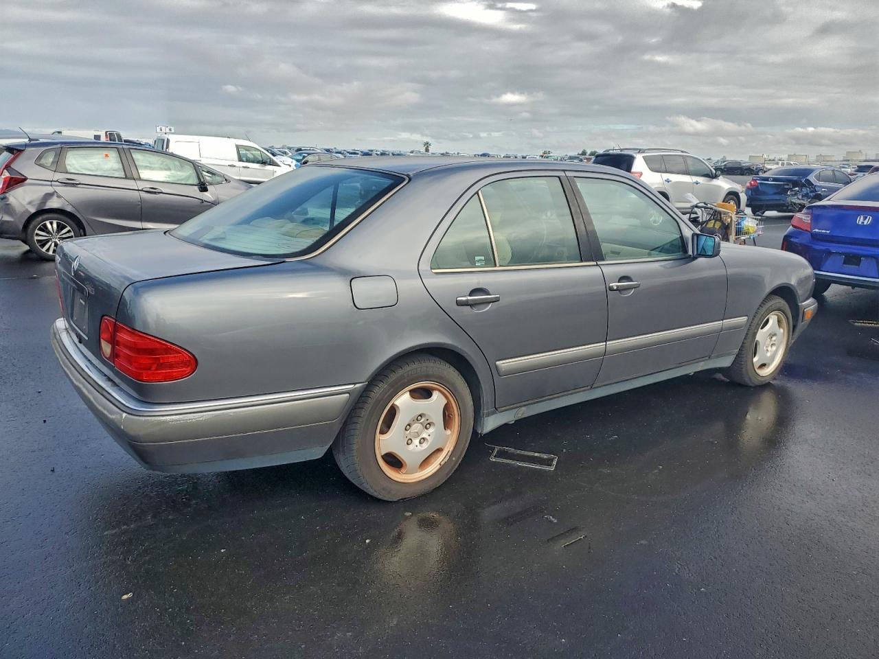 1997 Mercedes-benz E 420 Gray vin: WDBJF72F4VA427601