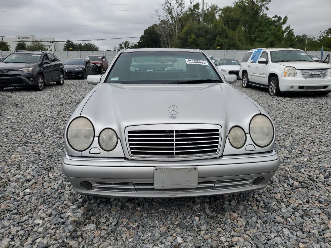 1997 Mercedes-benz E 420 Silver vin: WDBJF72F6VA383021