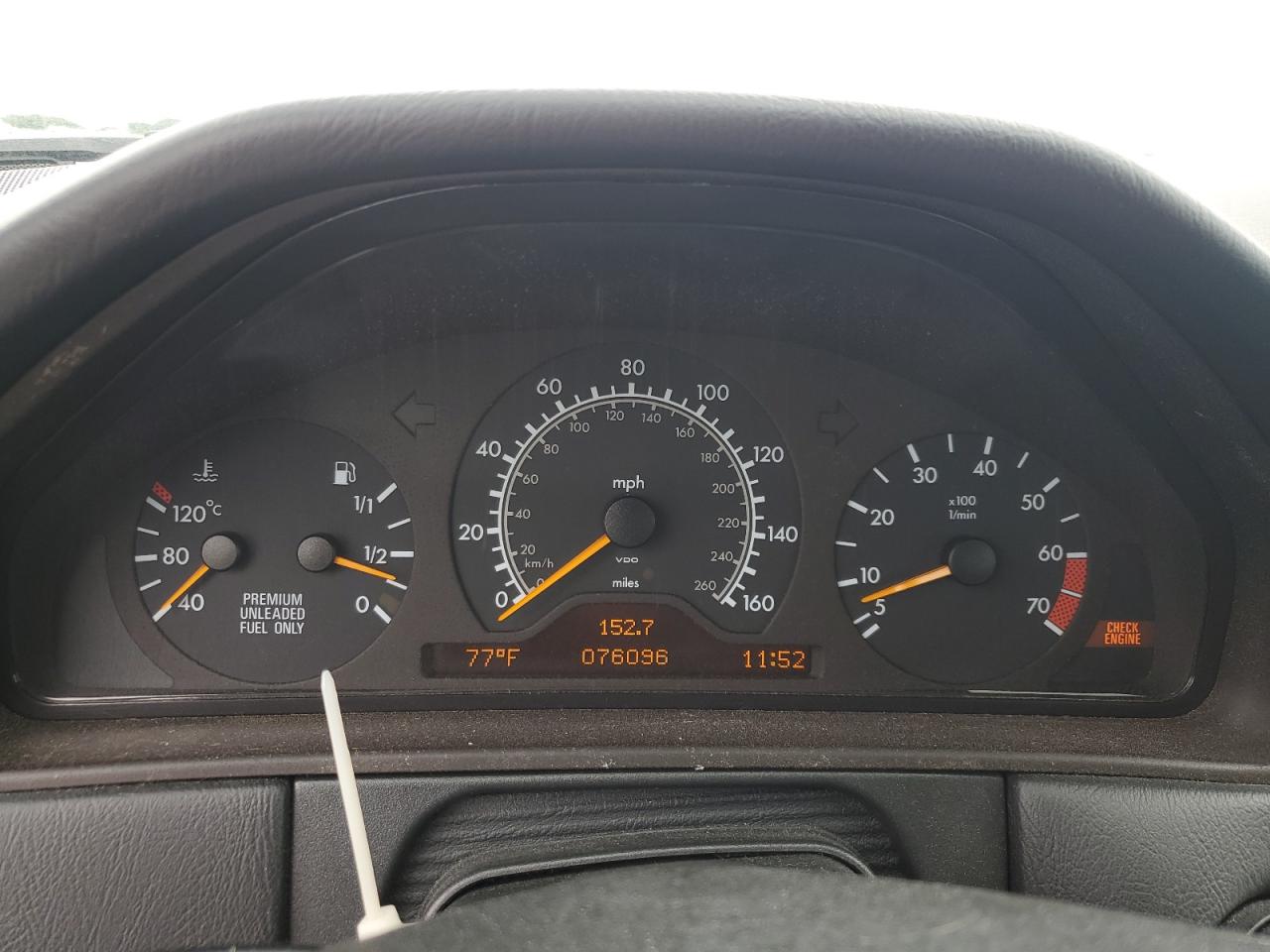 1997 Mercedes-benz E 420 Silver vin: WDBJF72F6VA383021