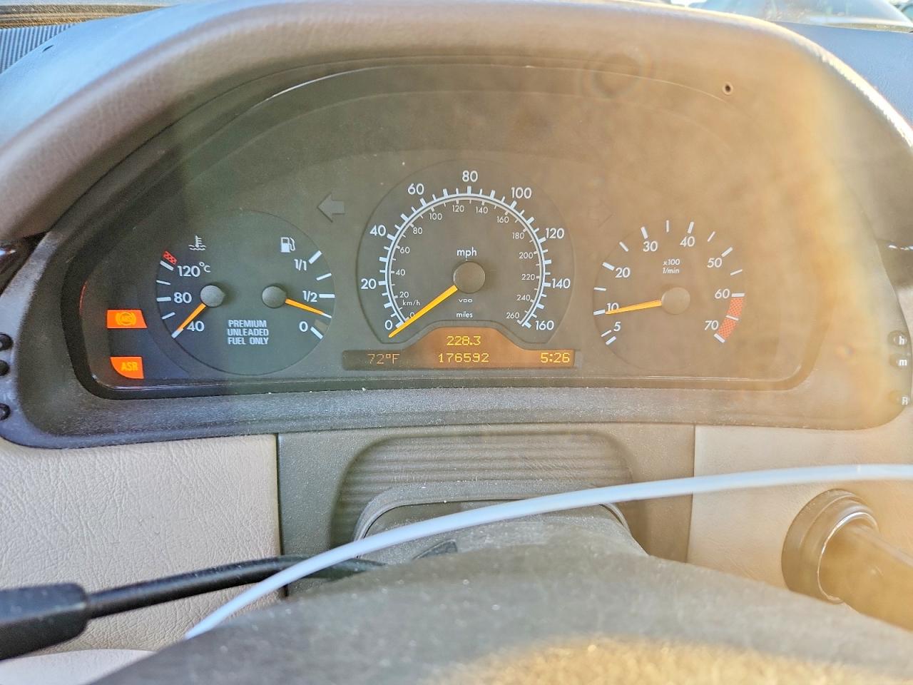 1997 Mercedes-benz E 420 Black vin: WDBJF72F7VA233659