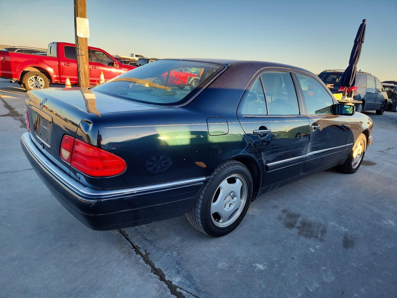 1997 Mercedes-benz E 420 Black vin: WDBJF72F7VA233659