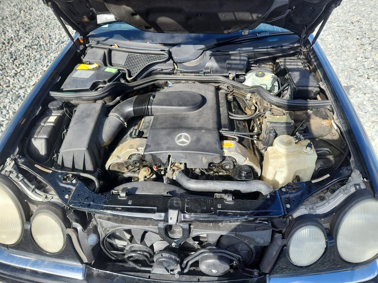 1997 Mercedes-benz E 420 Black vin: WDBJF72F7VA286183