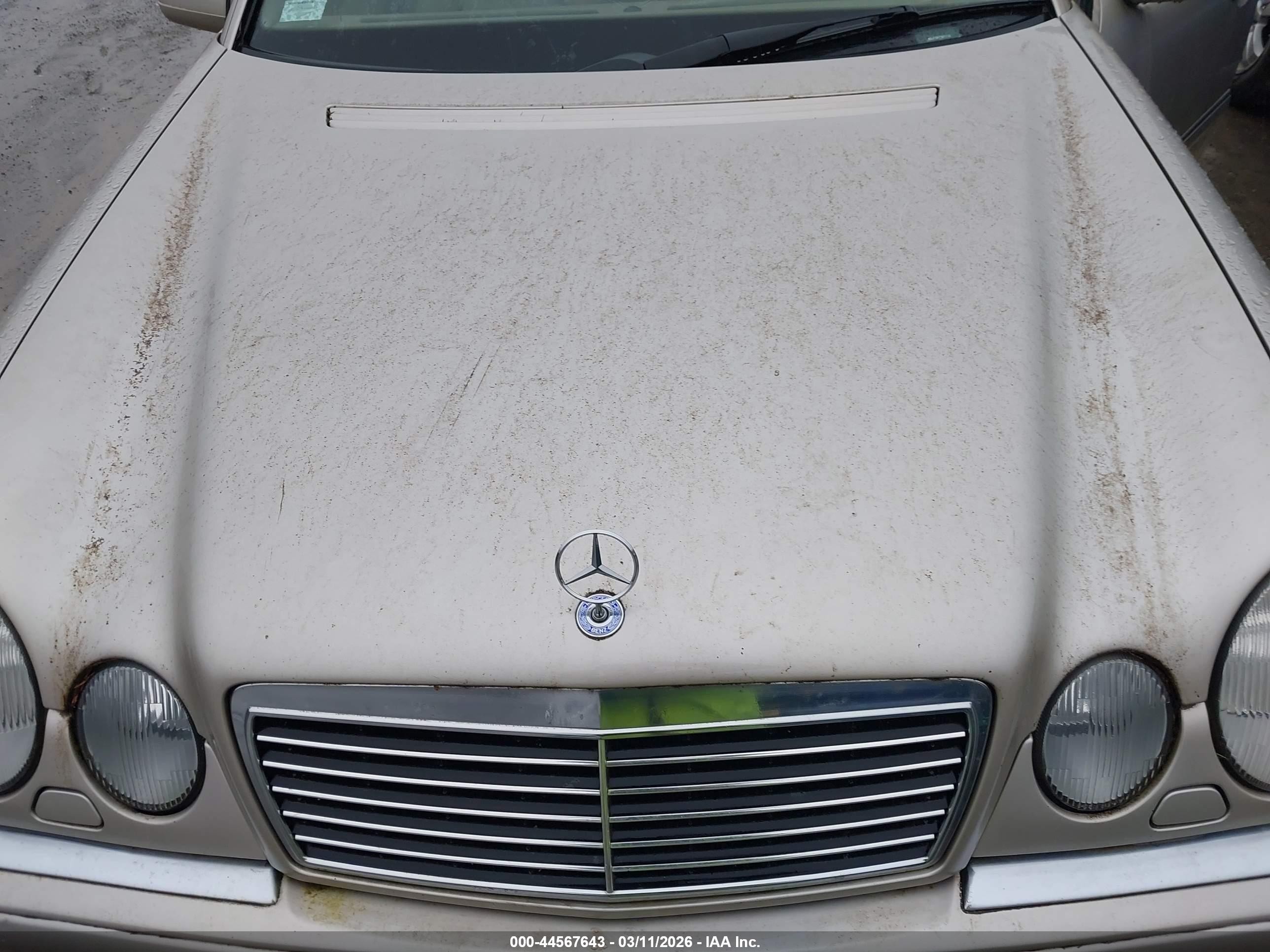 1997 Mercedes-benz E 420   Золотой vin: WDBJF72F7VA571112