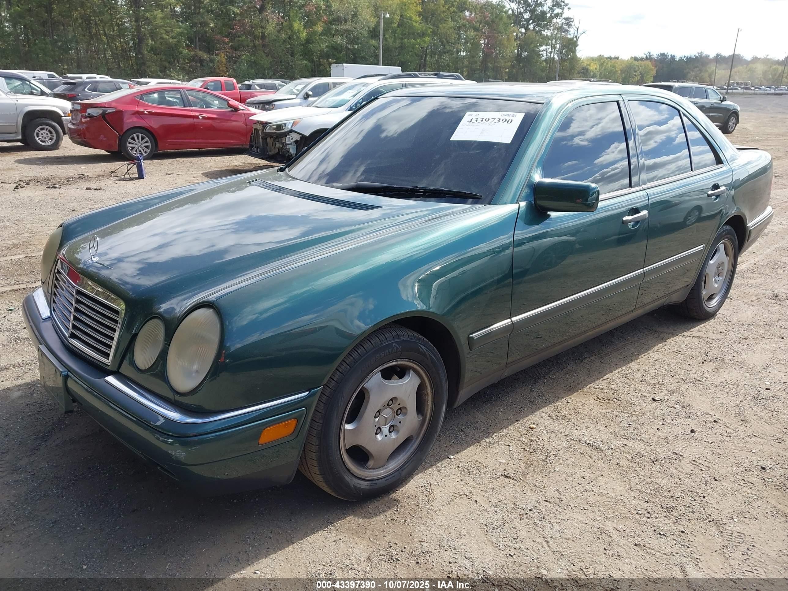1997 Mercedes-benz E 420   Teal vin: WDBJF72F8VA279758