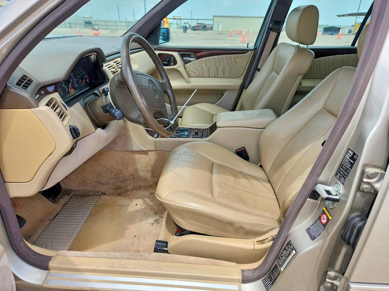 1997 Mercedes-benz E 420 Серебряный vin: WDBJF72F8VA316324