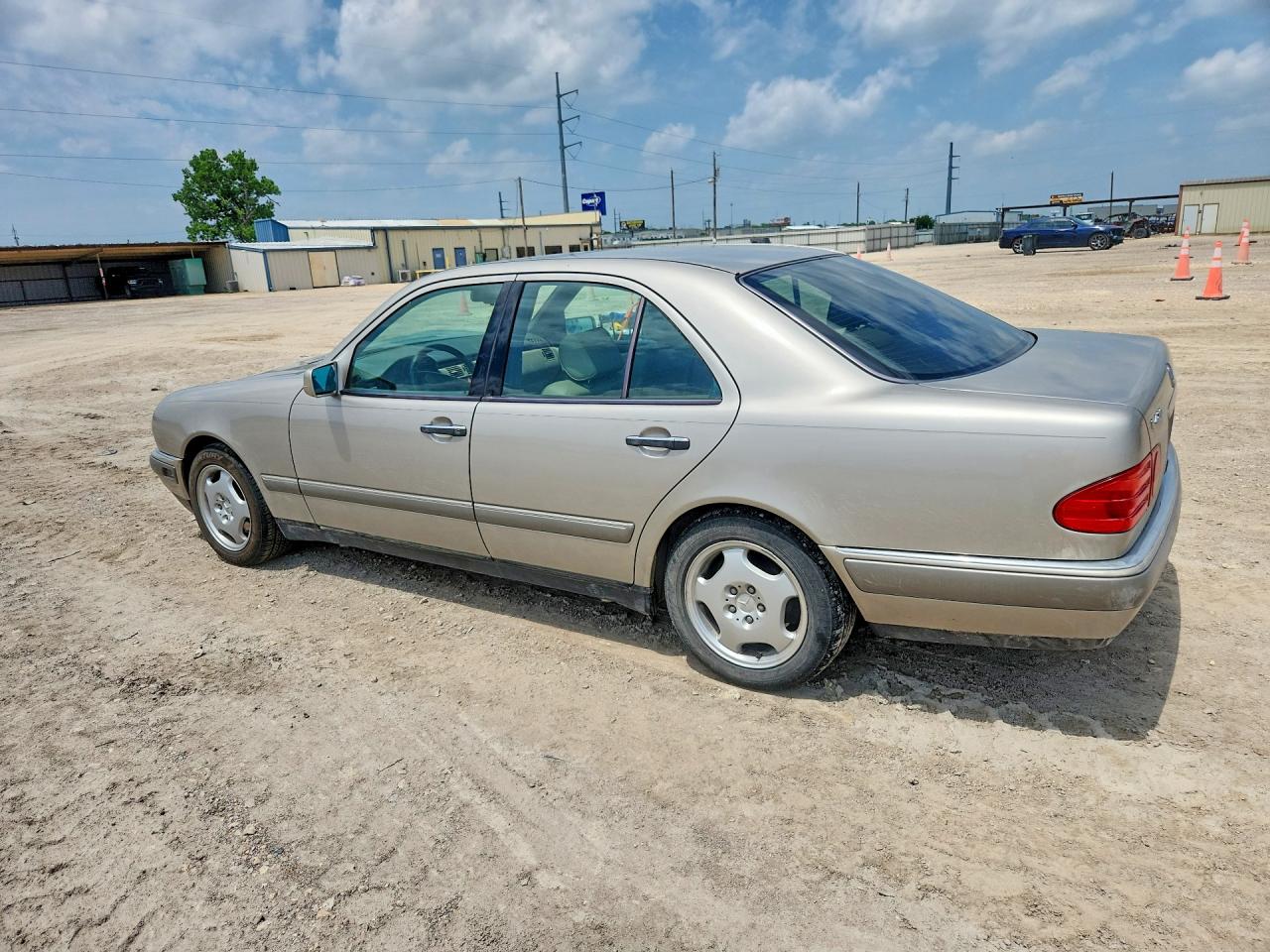 1997 Mercedes-benz E 420 Серебряный vin: WDBJF72F8VA316324