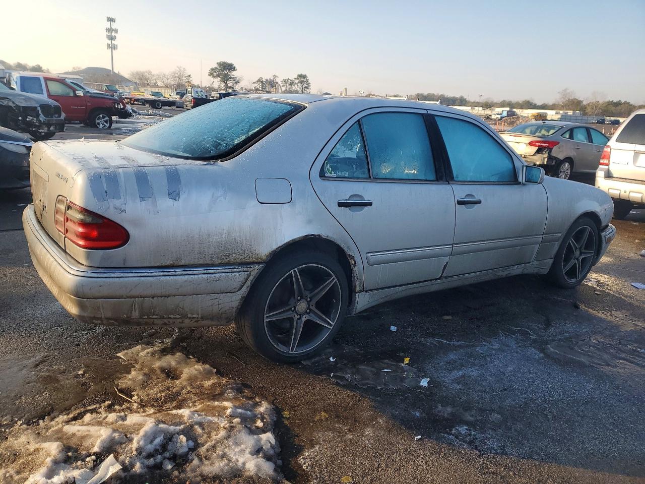 1999 Mercedes-benz E 55 Amg Серебряный vin: WDBJF74H5XA907390