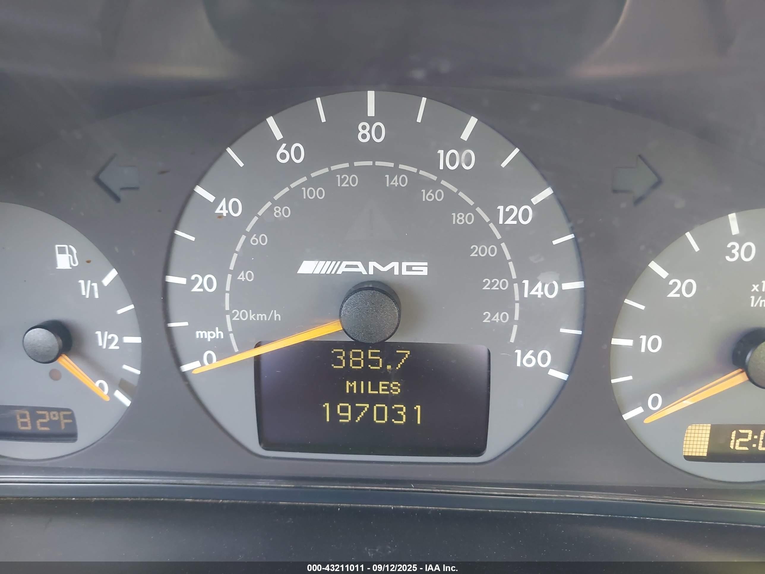 2001 Mercedes-benz E 55 Amg   Black vin: WDBJF74J01B226140