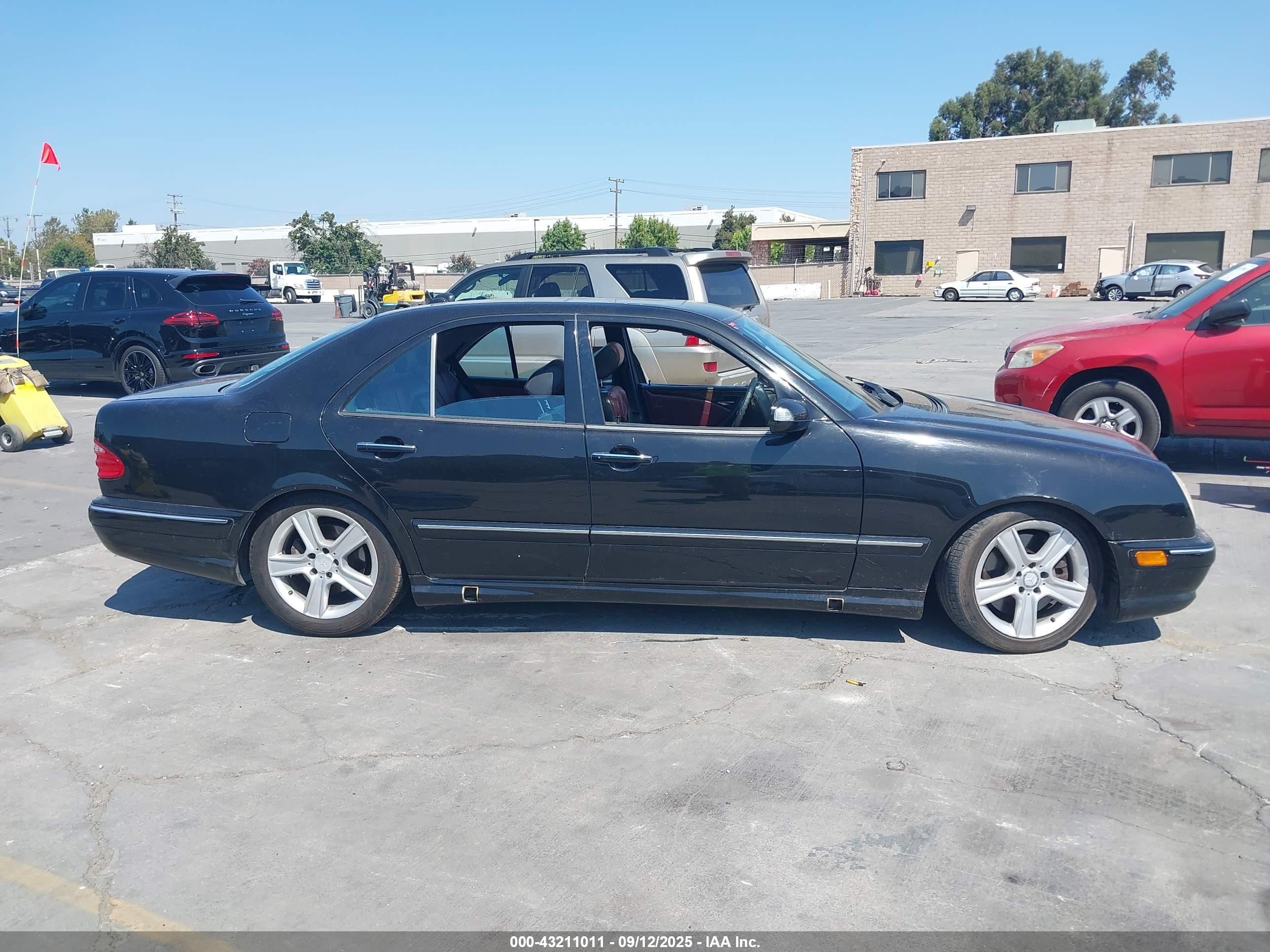 2001 Mercedes-benz E 55 Amg   Black vin: WDBJF74J01B226140