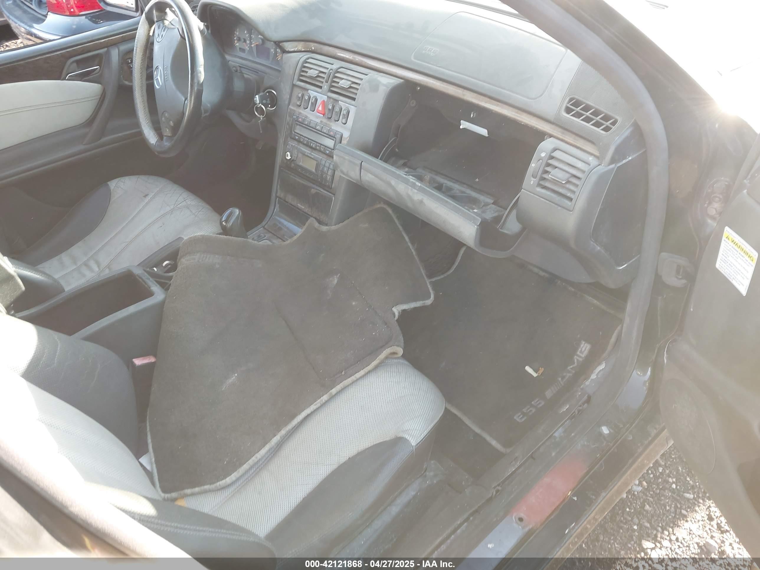 2001 Mercedes-benz E 55 Amg   Black vin: WDBJF74J11B270115