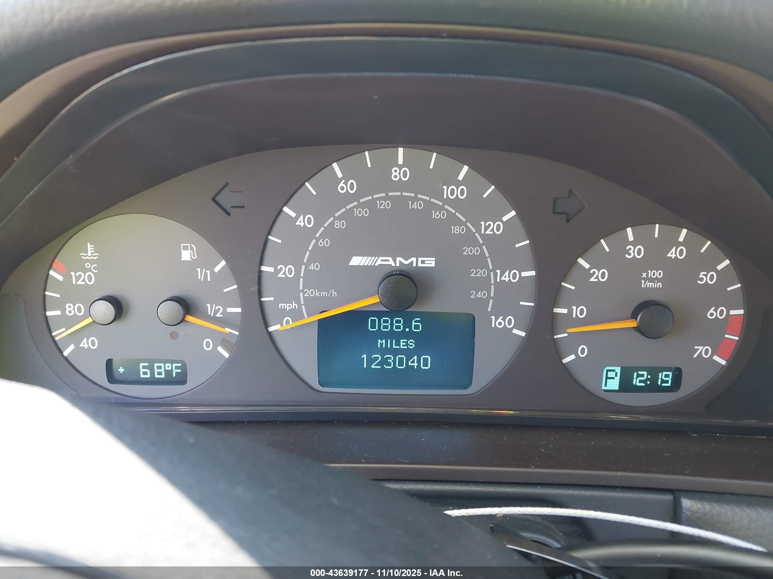 2000 Mercedes-benz E 55 Amg   Black vin: WDBJF74J6YB127798