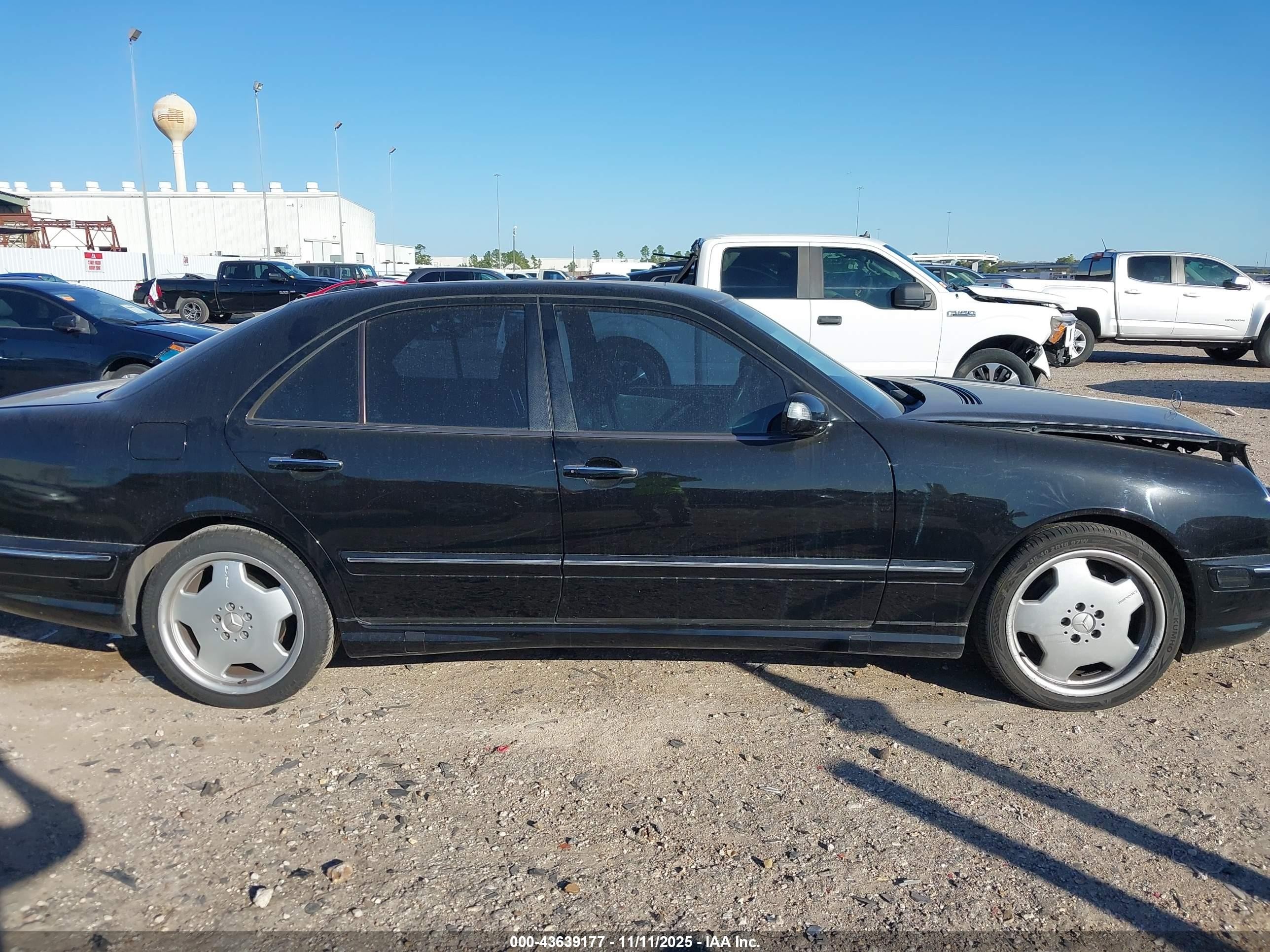2000 Mercedes-benz E 55 Amg   Black vin: WDBJF74J6YB127798