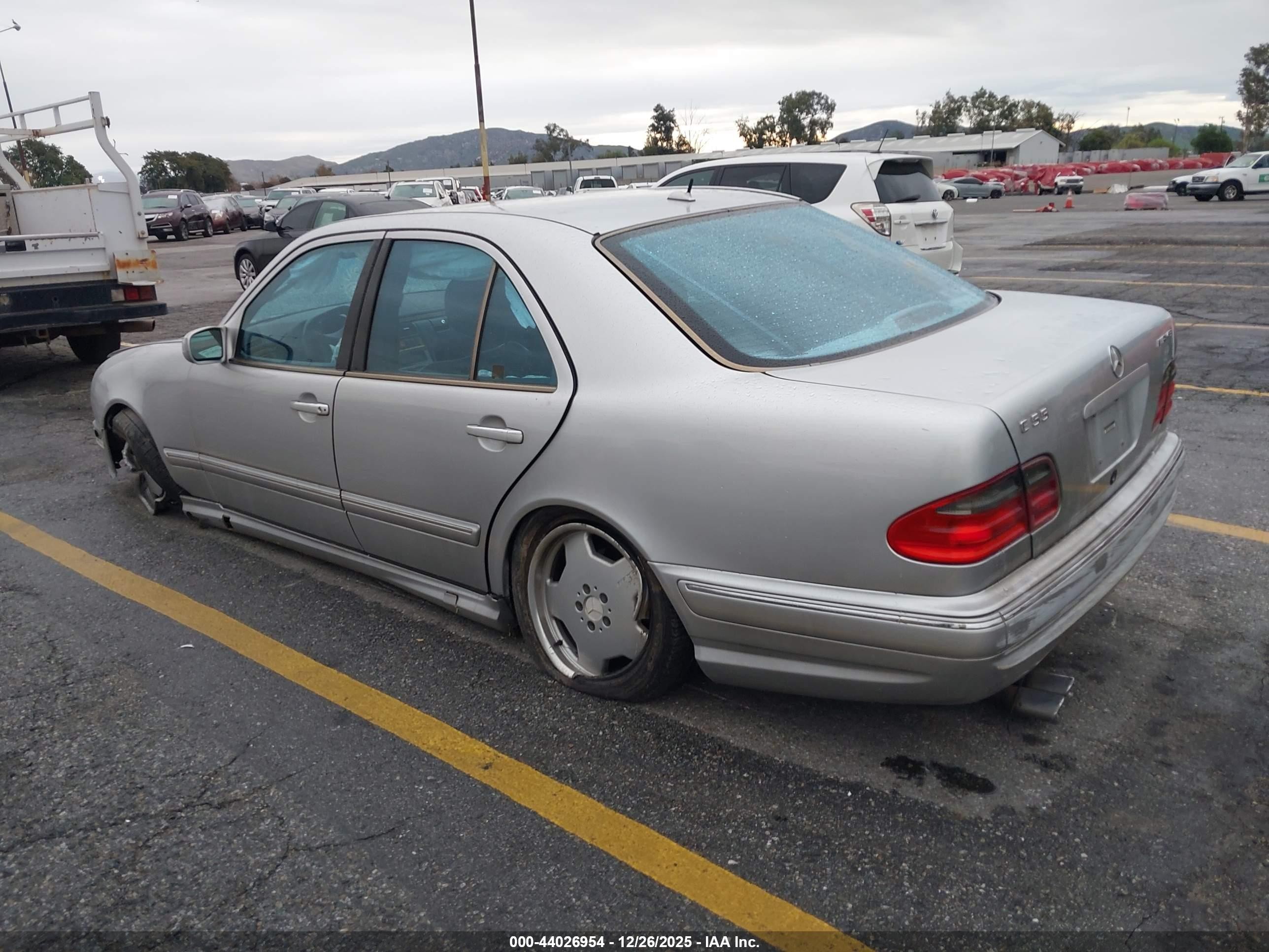 2001 Mercedes-benz E 55 Amg   Серебряный vin: WDBJF74J91B275207