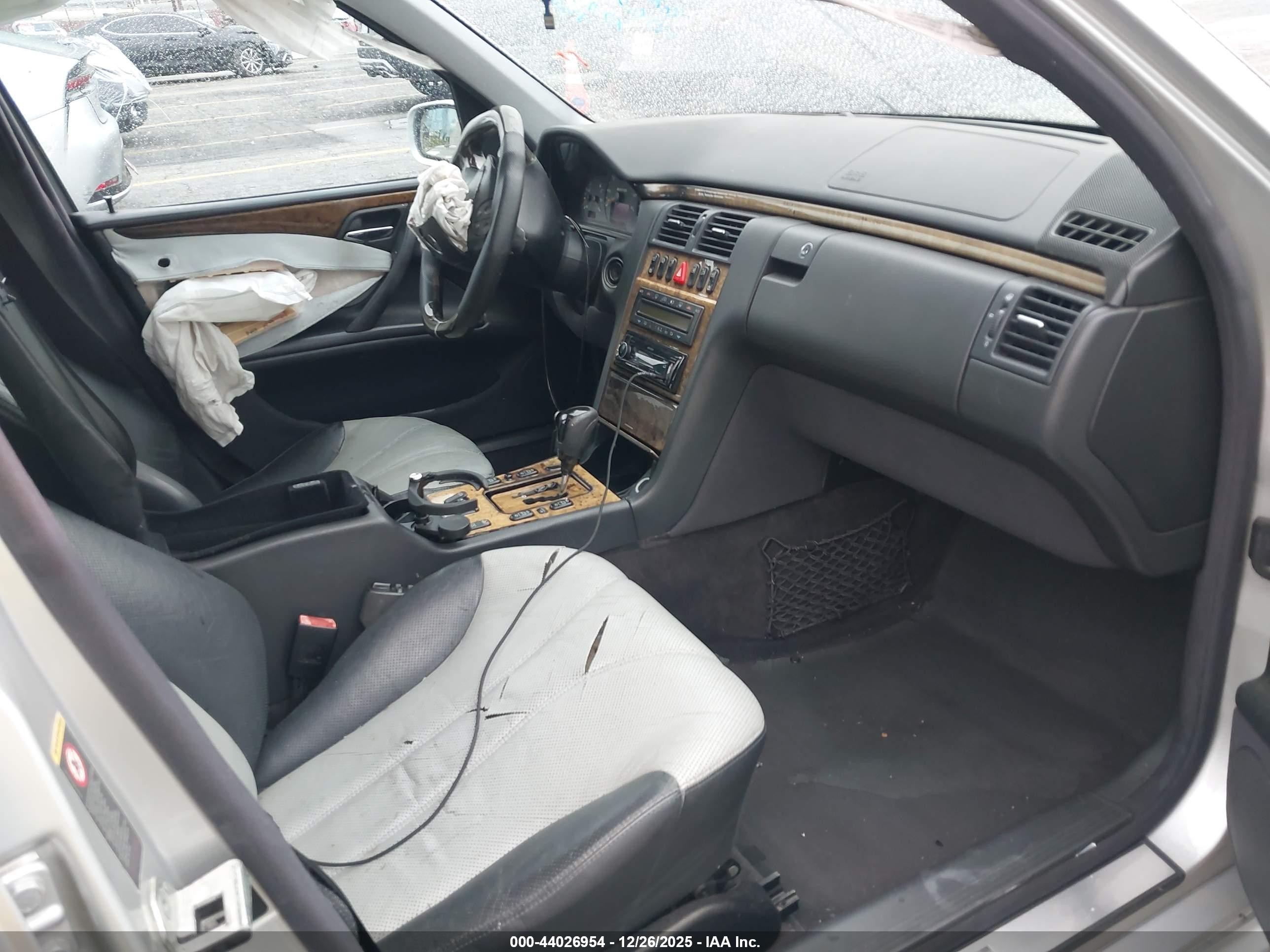 2001 Mercedes-benz E 55 Amg   Серебряный vin: WDBJF74J91B275207