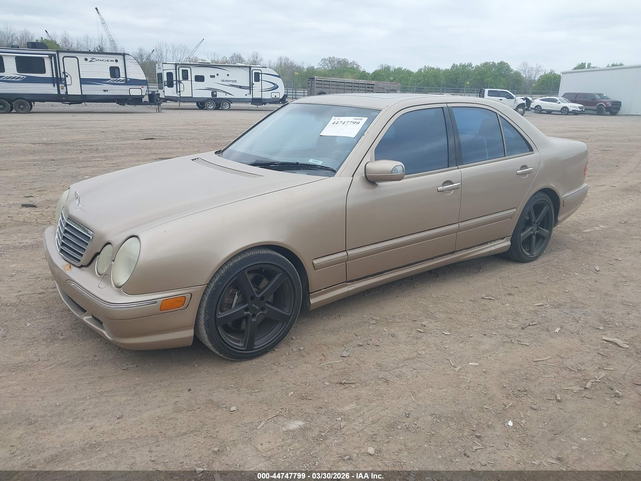 2001 Mercedes-benz E 55 Amg   Золотой vin: WDBJF74JX1B175925