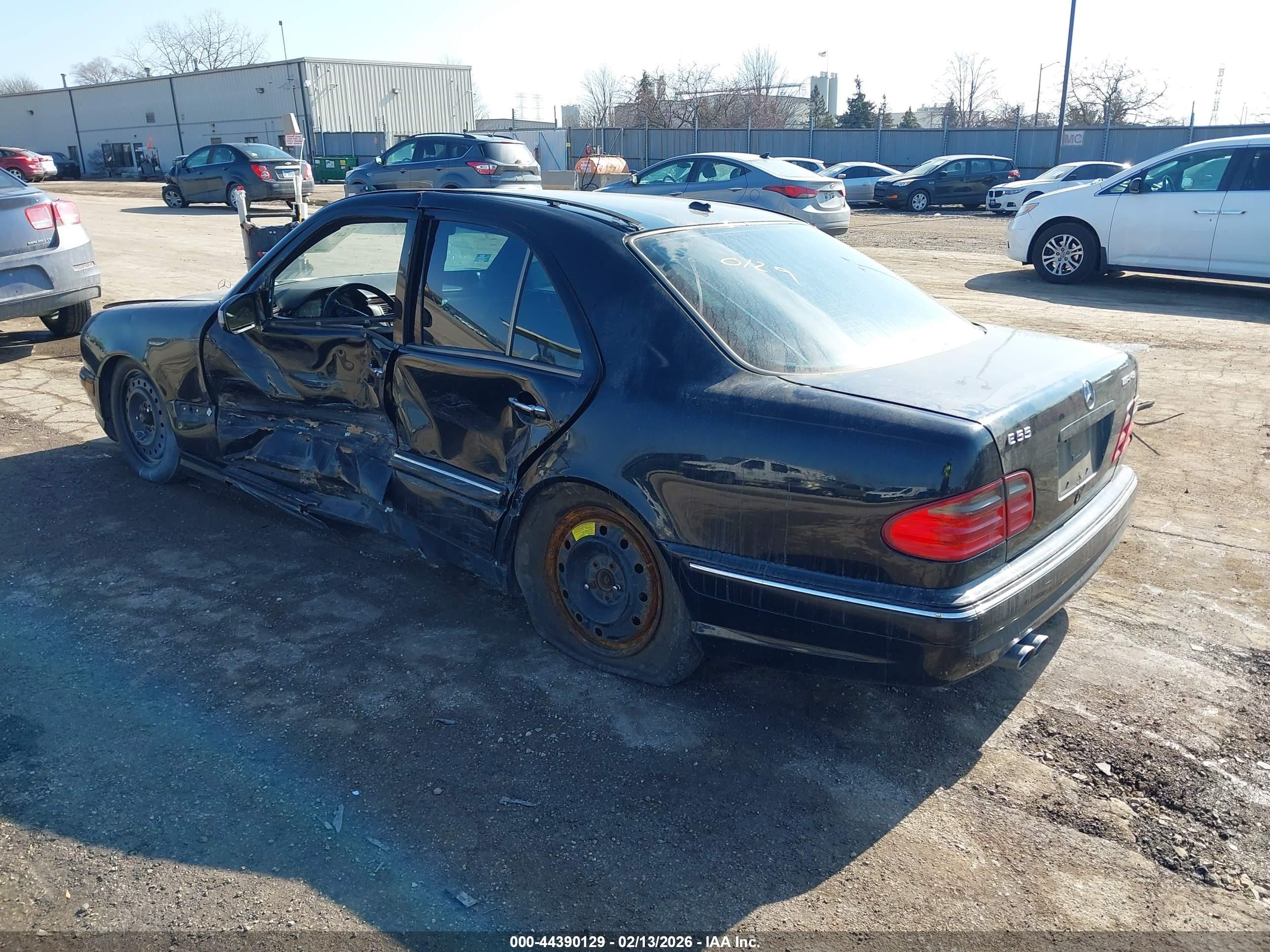 2000 Mercedes-benz E 55 Amg   Dark Blue vin: WDBJF74JXYA975382