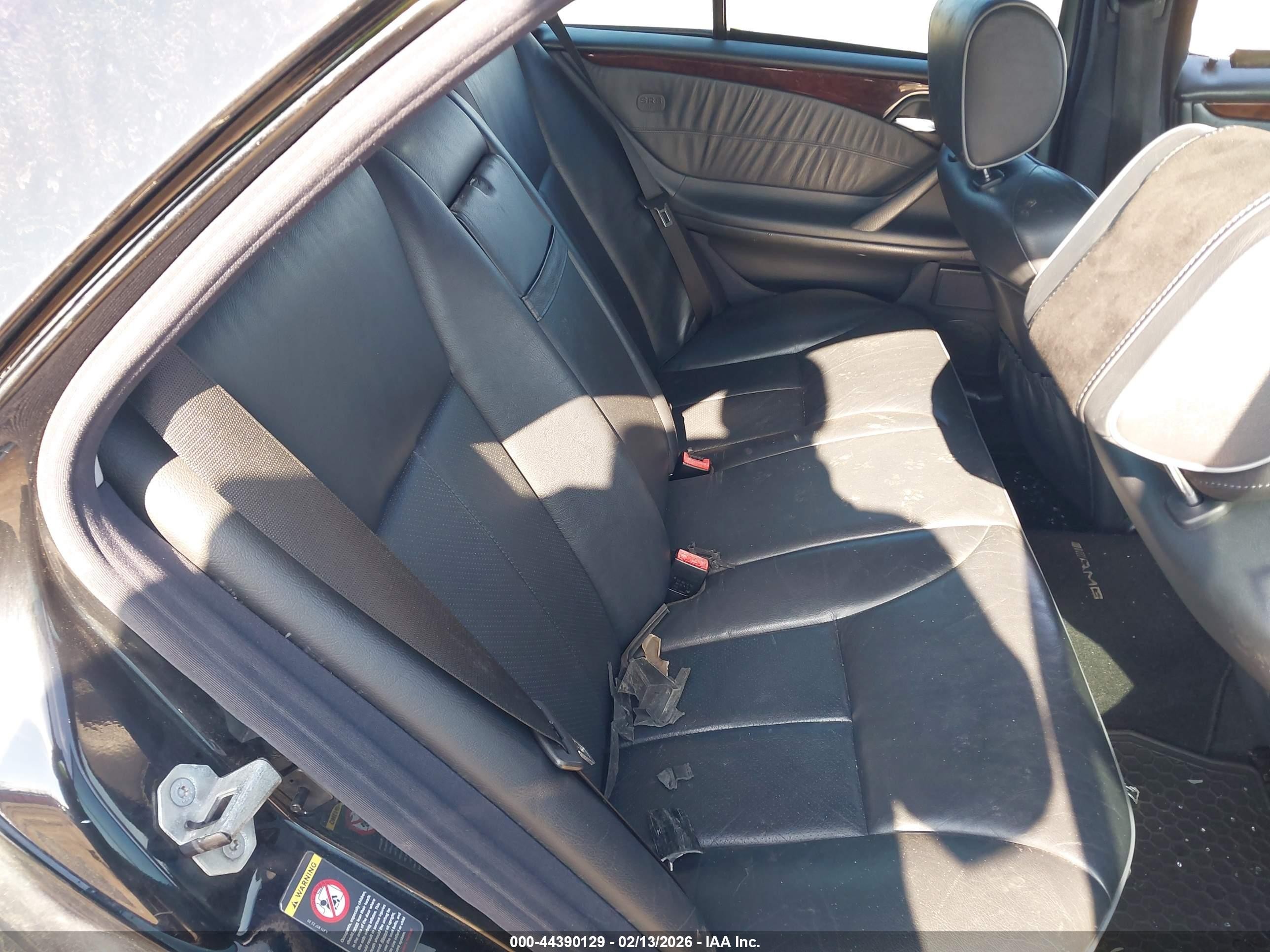 2000 Mercedes-benz E 55 Amg   Dark Blue vin: WDBJF74JXYA975382