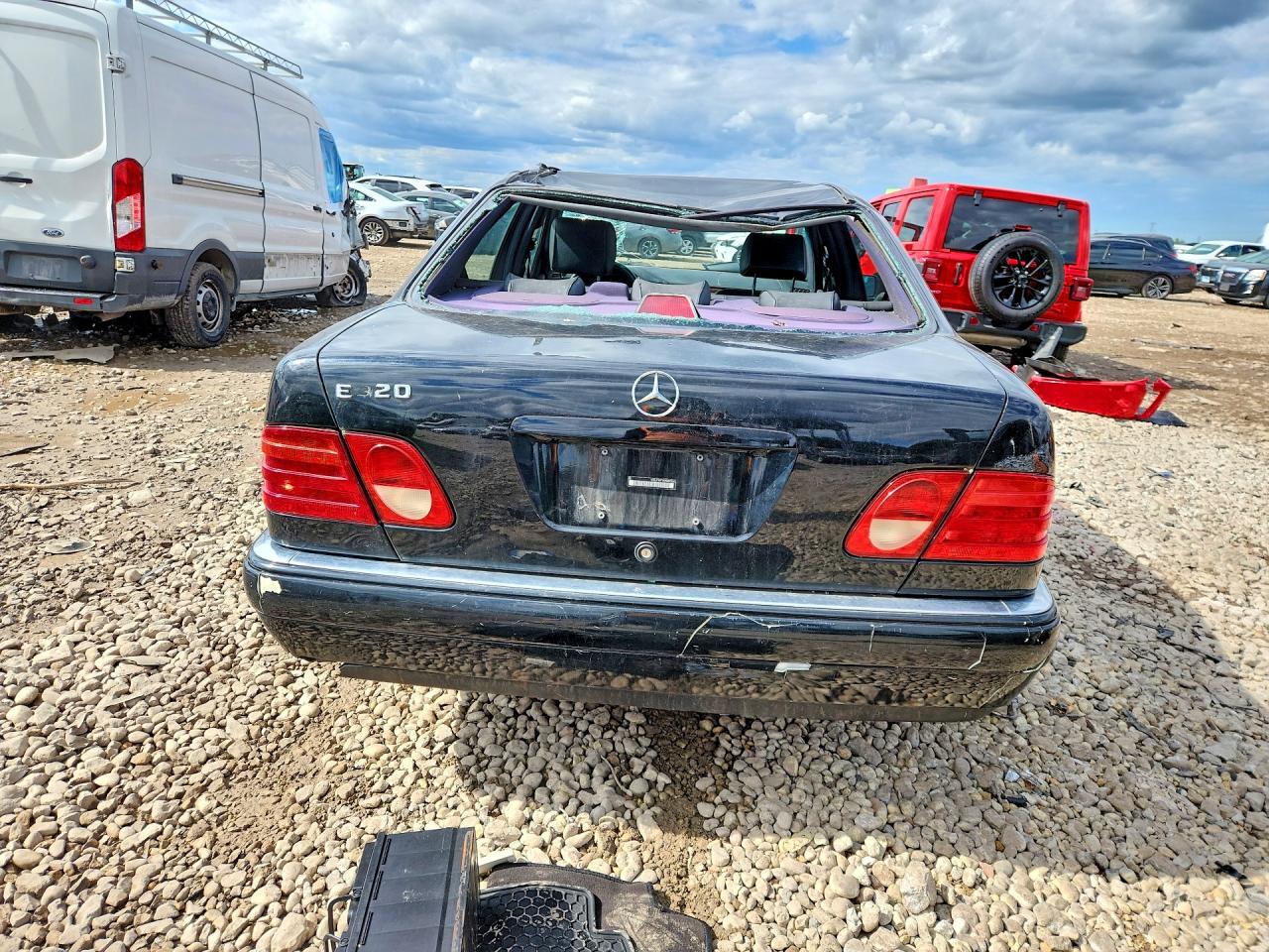 1998 Mercedes-benz E-class E320 Черный vin: WDBJF82F2WX007808
