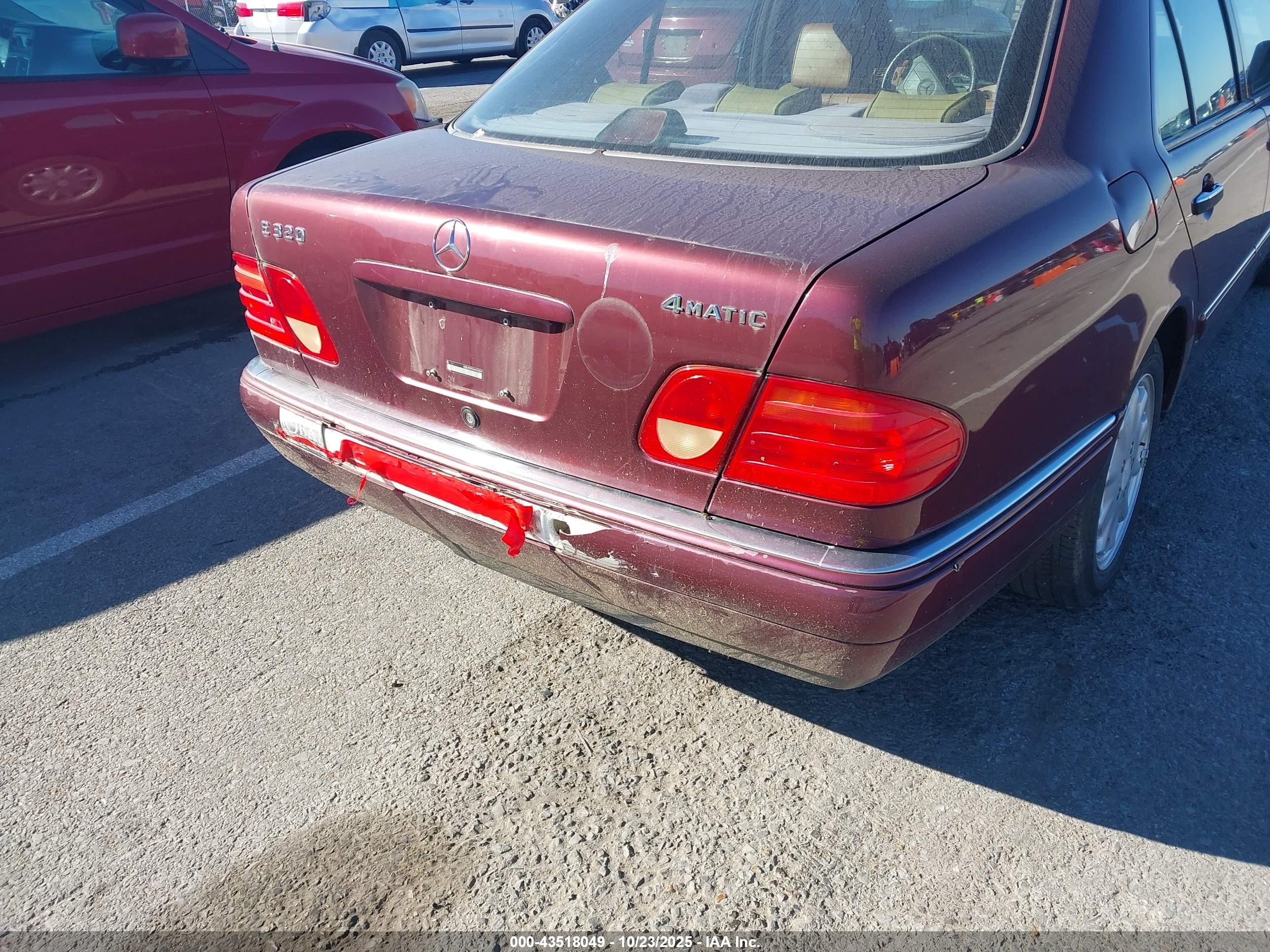 1998 Mercedes-benz E 320 Awd Maroon vin: WDBJF82F3WX005940