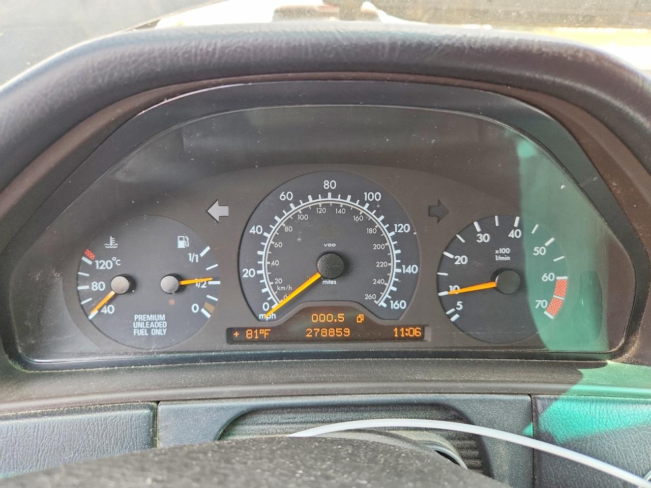 1998 Mercedes-benz E 320 4matic Black vin: WDBJF82F4WX005767
