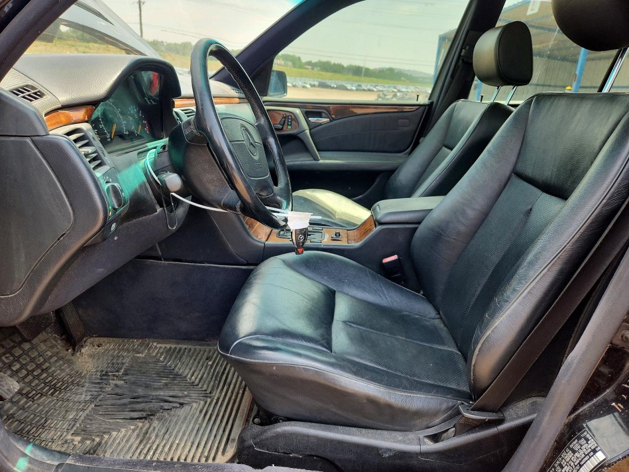 1998 Mercedes-benz E 320 4matic Black vin: WDBJF82F4WX005767