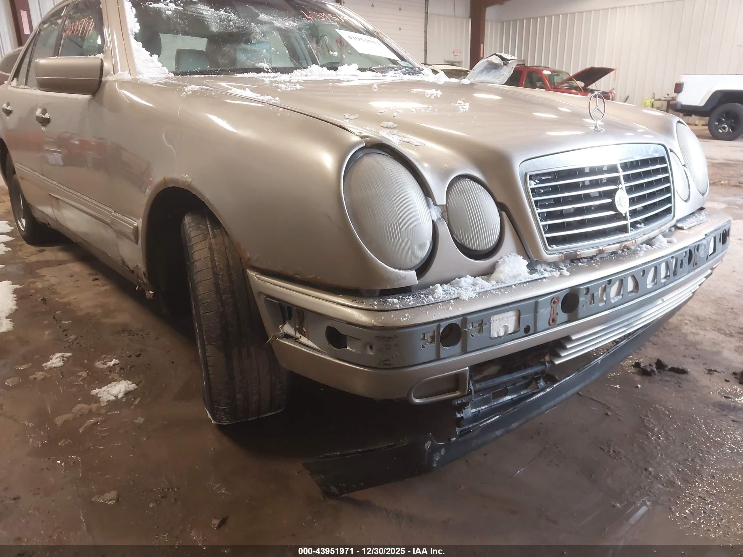1998 Mercedes-benz E 320 Awd Tan vin: WDBJF82F5WX008757