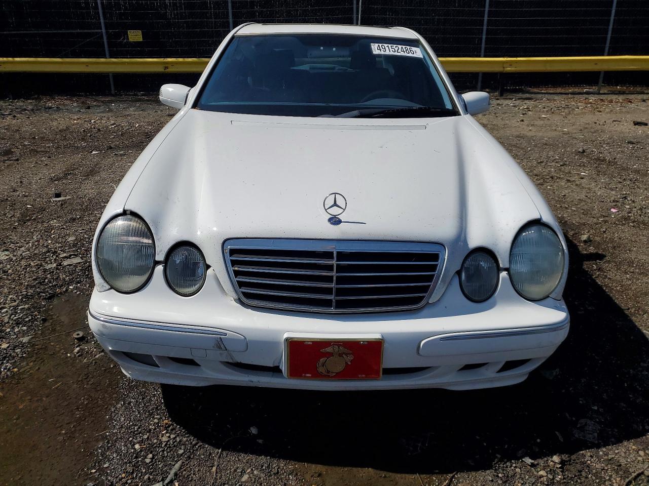 2000 Mercedes-benz E 320 4matic White vin: WDBJF82GXYX028742