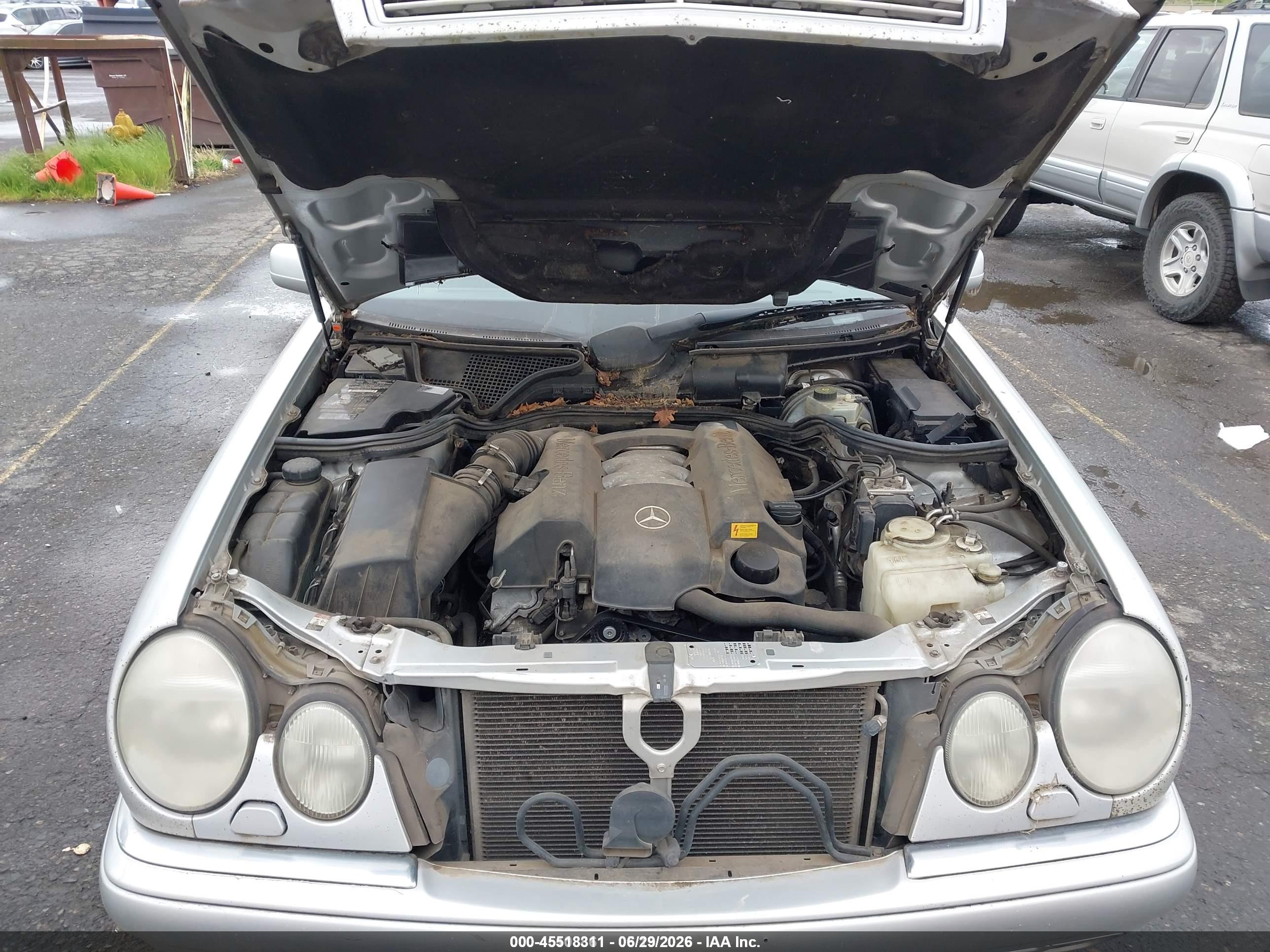 1999 Mercedes-benz E 320 Awd Серебряный vin: WDBJF82H0XX019667