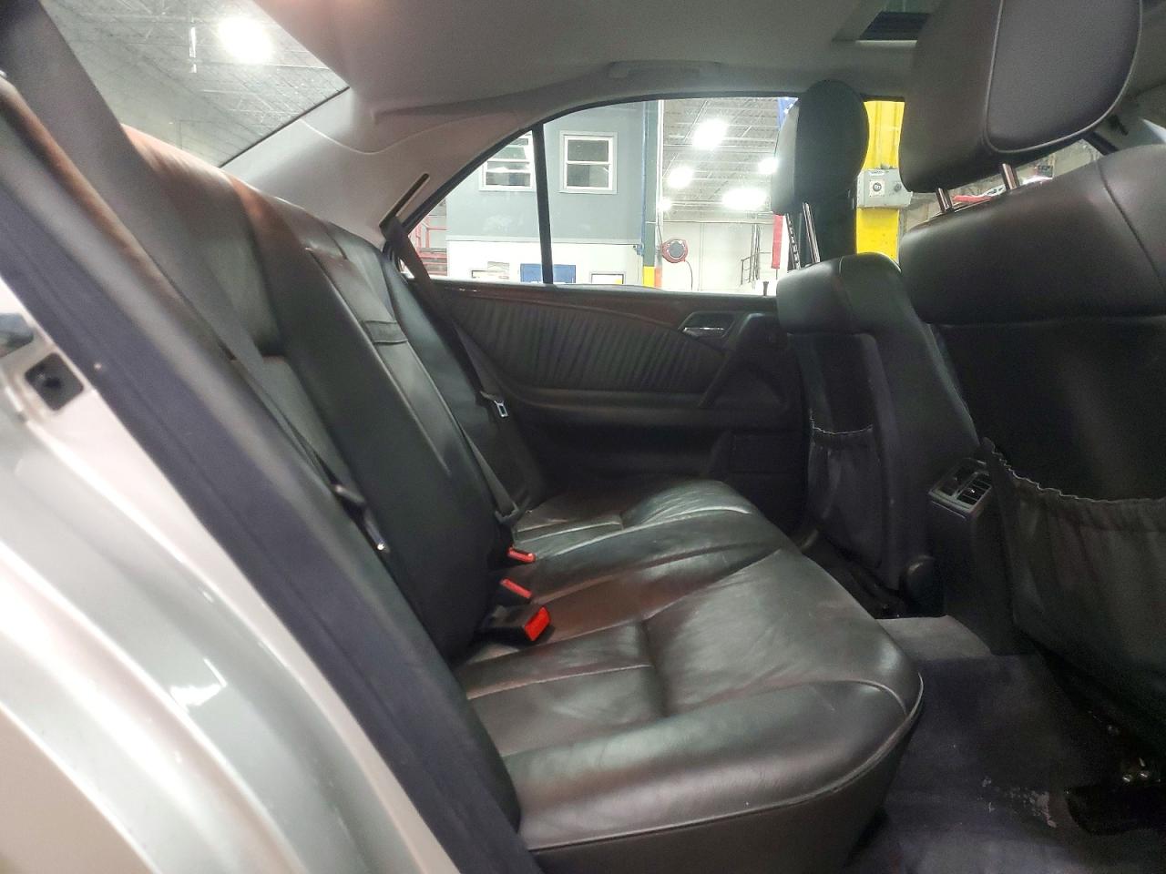 1999 Mercedes-benz E 320 4matic Silver vin: WDBJF82H3XX017721