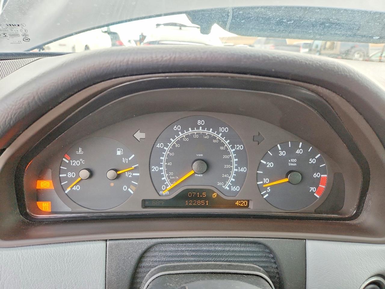 1999 Mercedes-benz E 320 4matic Black vin: WDBJF82H3XX019971