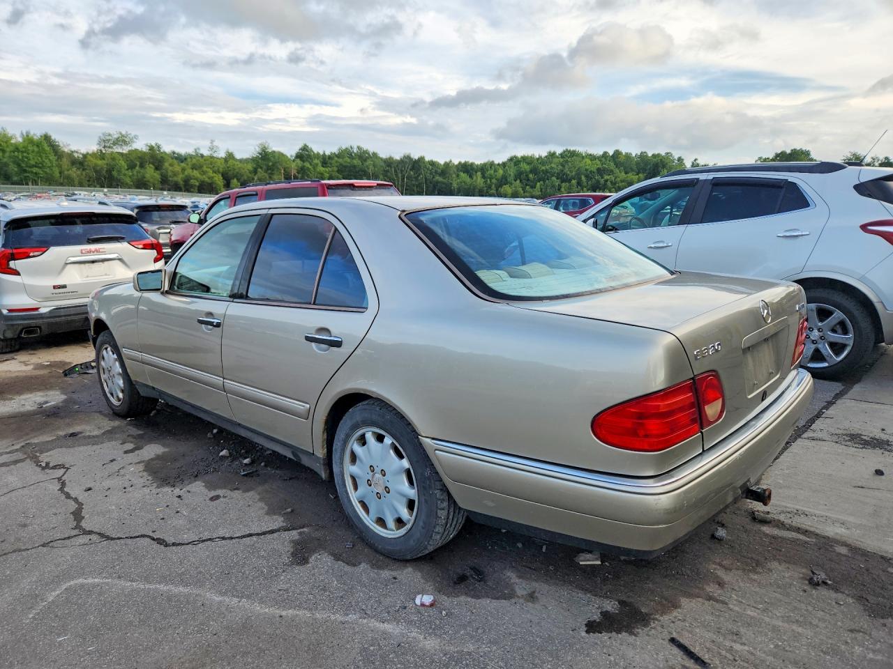 1999 Mercedes-benz E 320 4matic Silver vin: WDBJF82H3XX023468