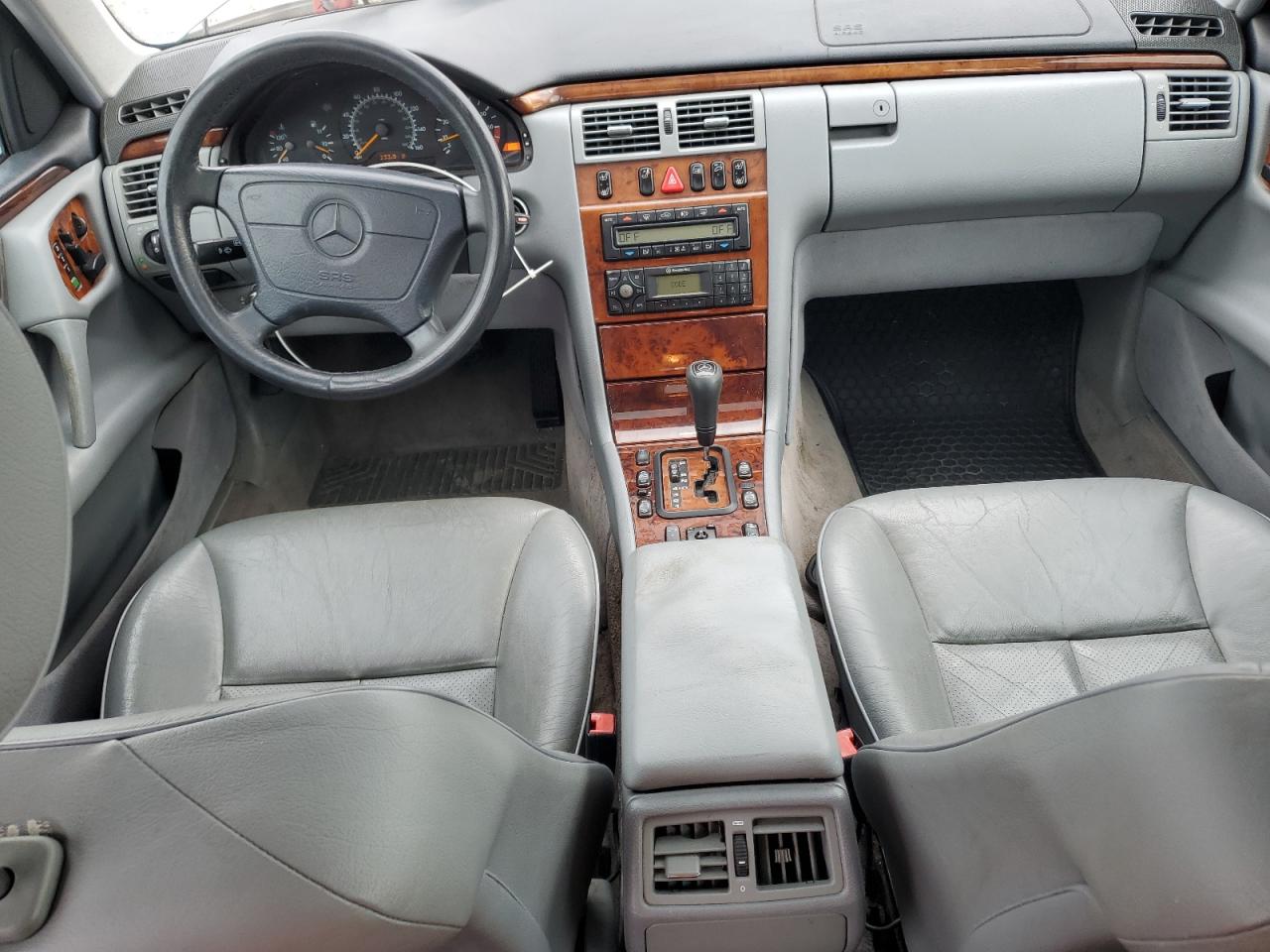 1999 Mercedes-benz E 320 4matic Серый vin: WDBJF82H4XX023995