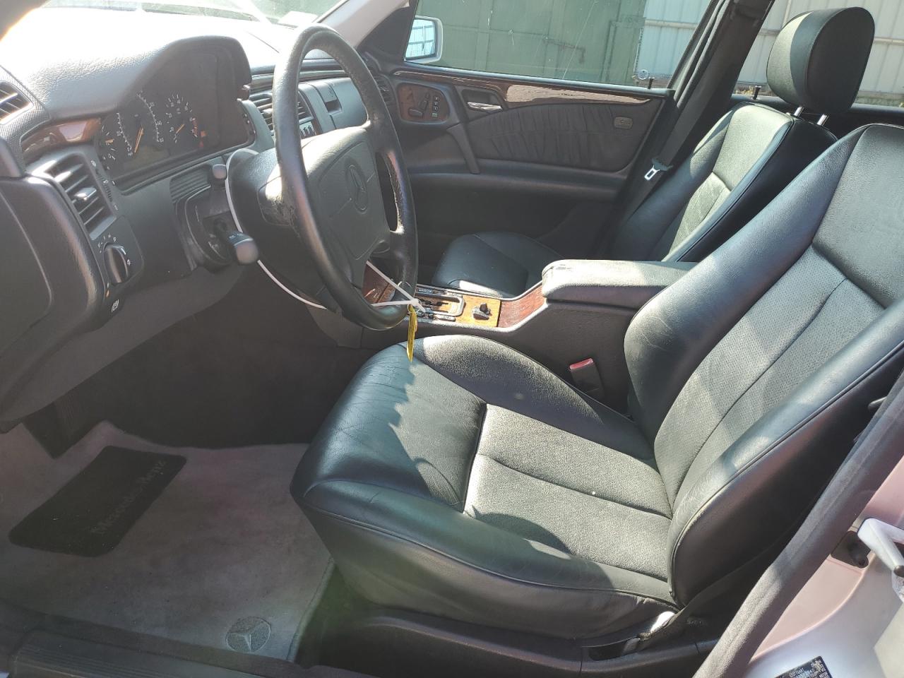 1999 Mercedes-benz E 320 4matic Silver vin: WDBJF82H6XX013386