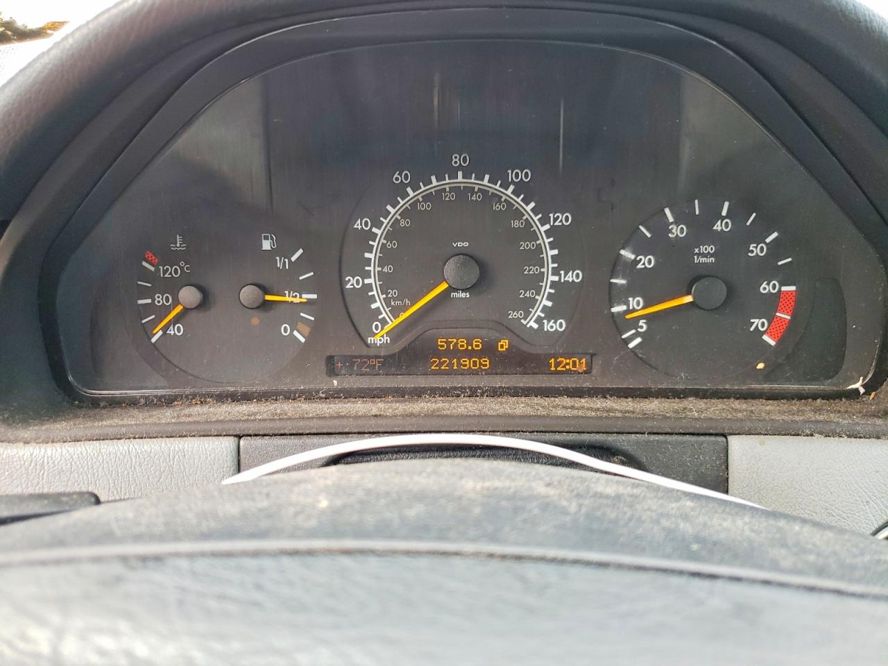 1999 Mercedes-benz E 320 4matic Silver vin: WDBJF82H7XX014630