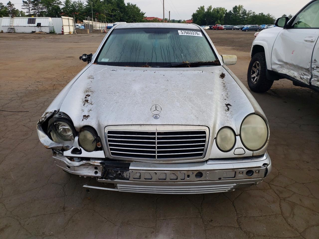 1999 Mercedes-benz E 320 4matic Silver vin: WDBJF82H7XX014630
