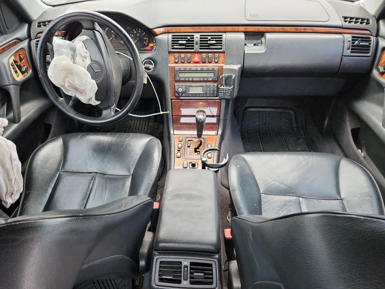 1999 Mercedes-benz E 320 4matic Черный vin: WDBJF82H7XX020699
