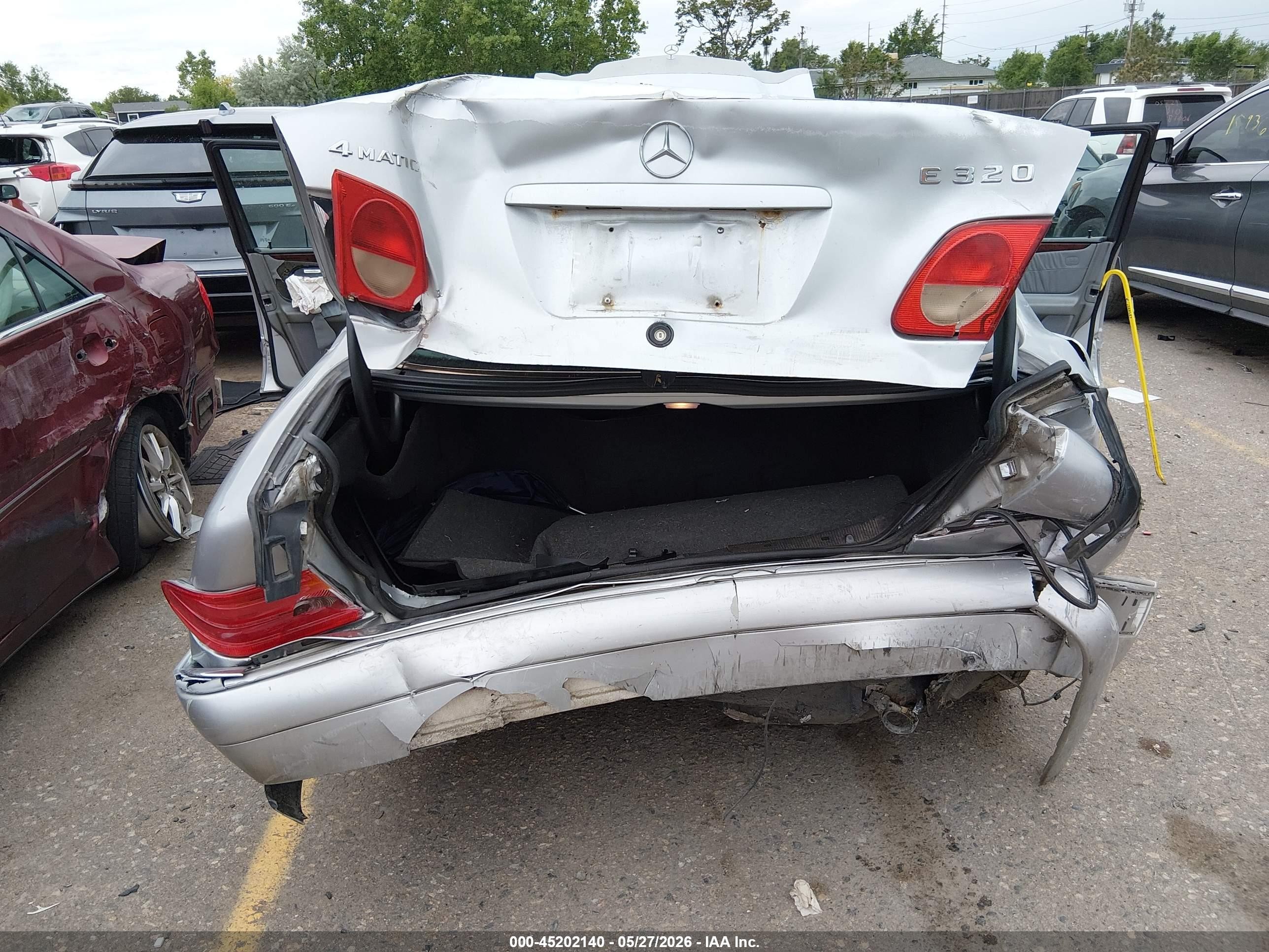 1999 Mercedes-benz E 320 Awd Silver vin: WDBJF82H7XX026227