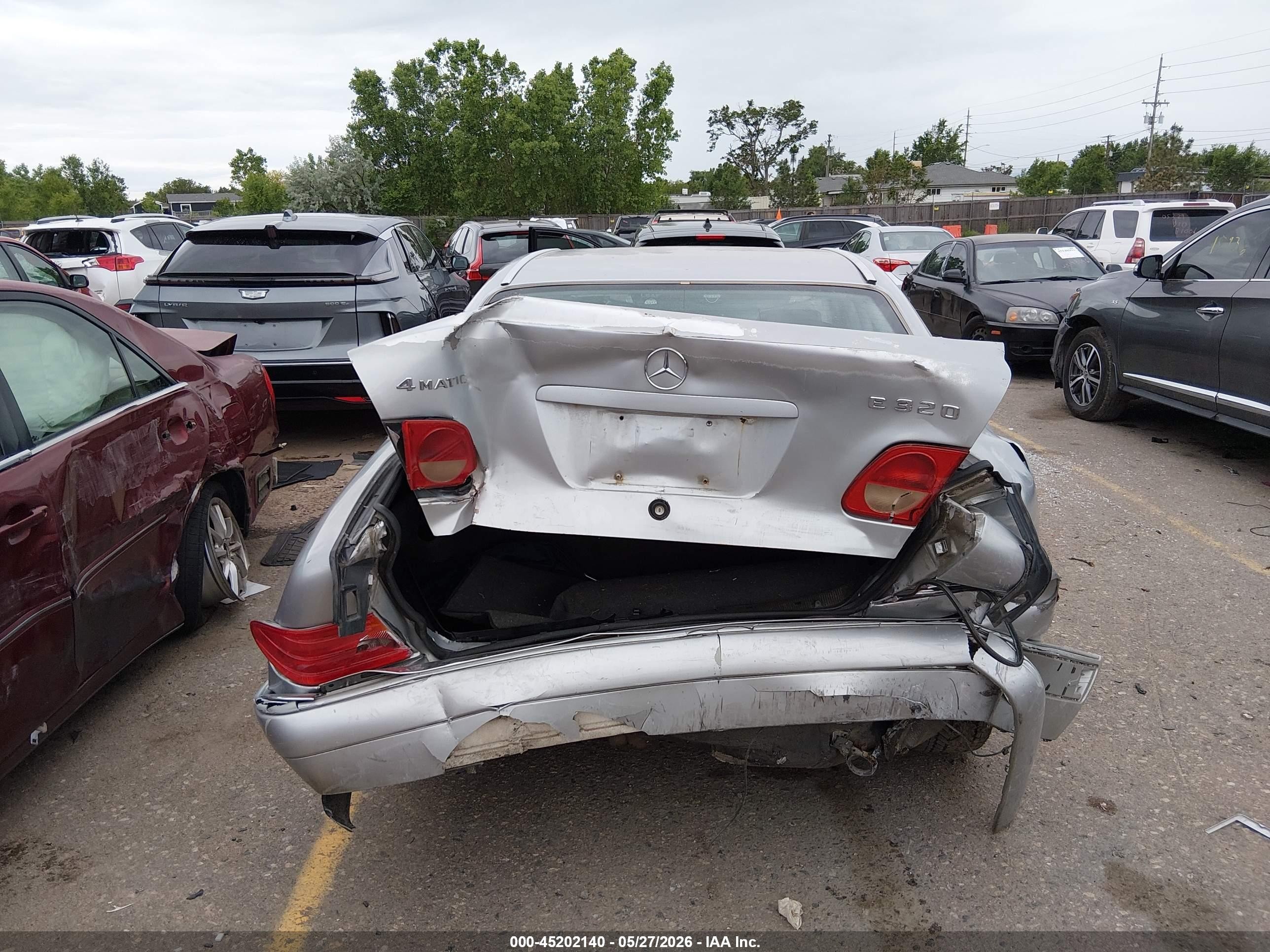 1999 Mercedes-benz E 320 Awd Silver vin: WDBJF82H7XX026227
