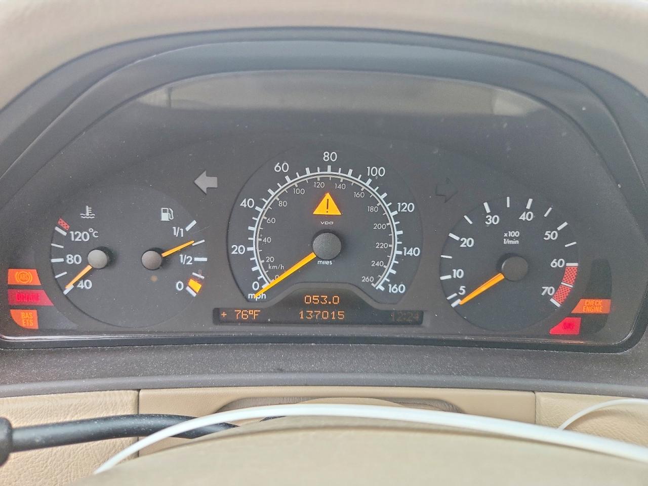 1999 Mercedes-benz E 320 4matic Tan vin: WDBJF82H8XX020856