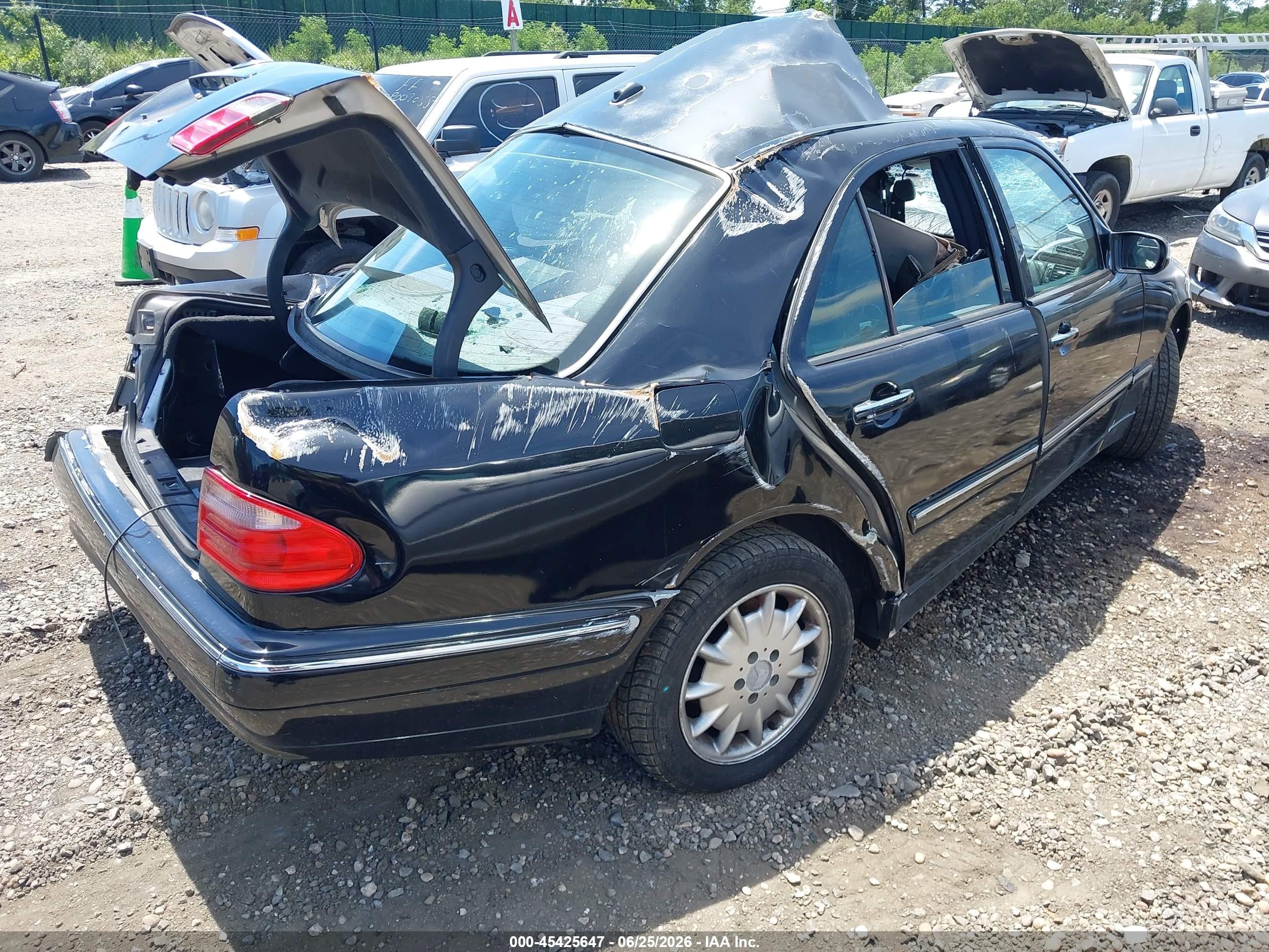 2001 Mercedes-benz E 320 4m Black vin: WDBJF82J01X053554