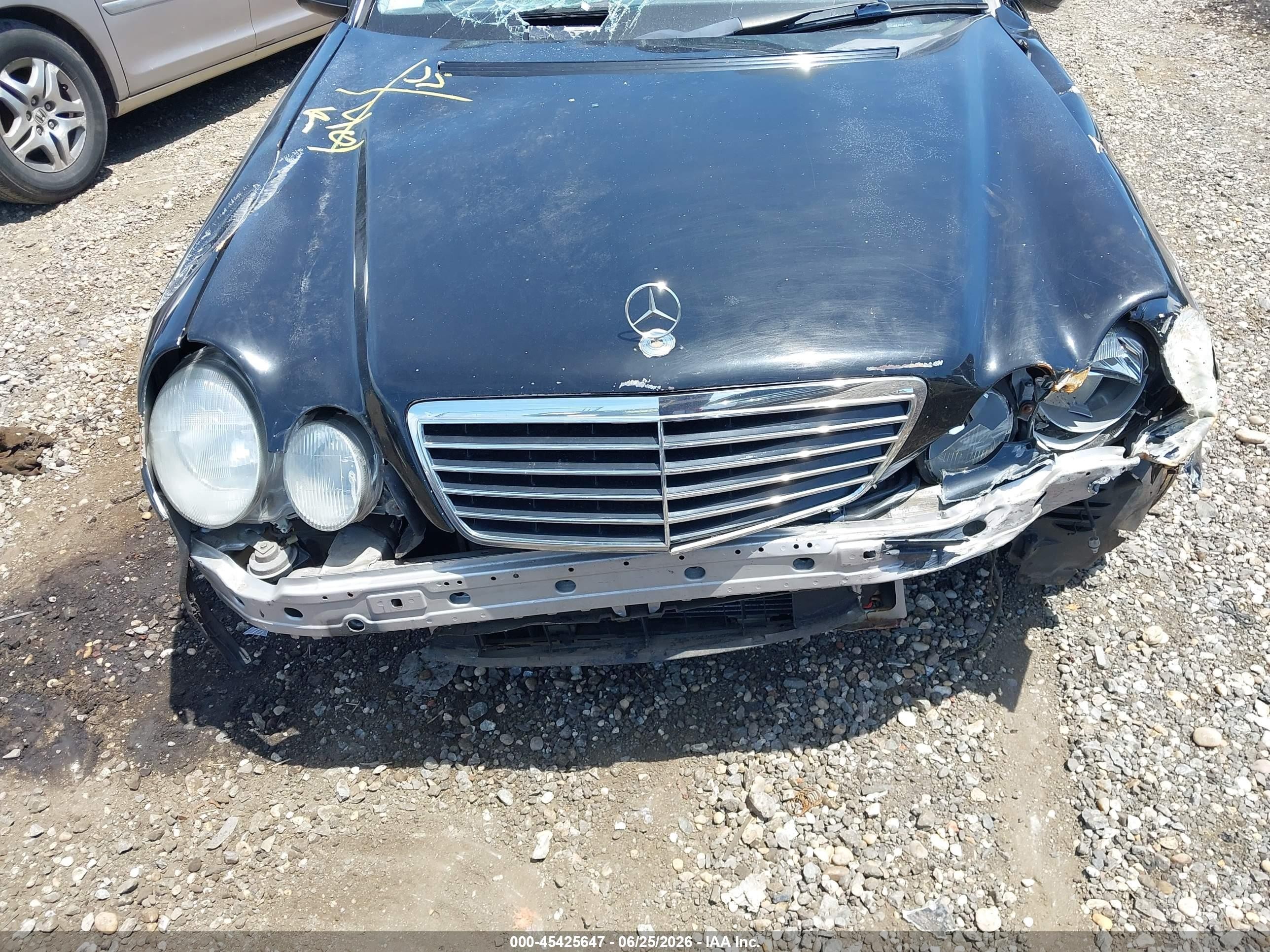 2001 Mercedes-benz E 320 4m Black vin: WDBJF82J01X053554