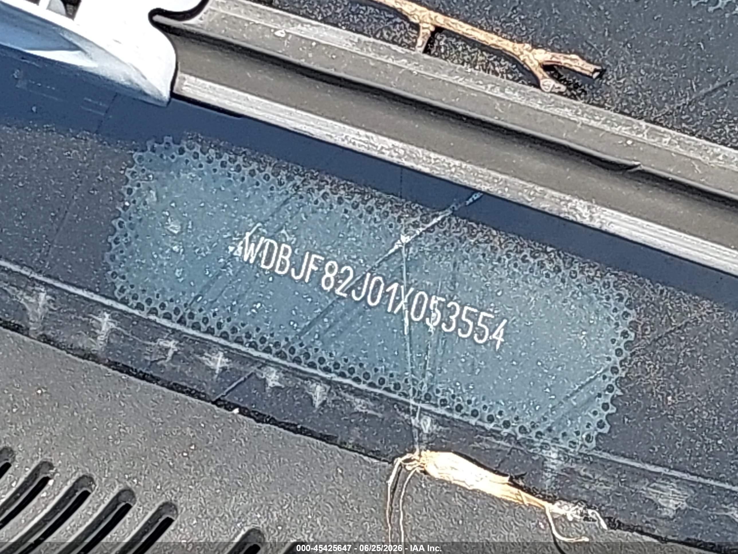 2001 Mercedes-benz E 320 4m Black vin: WDBJF82J01X053554