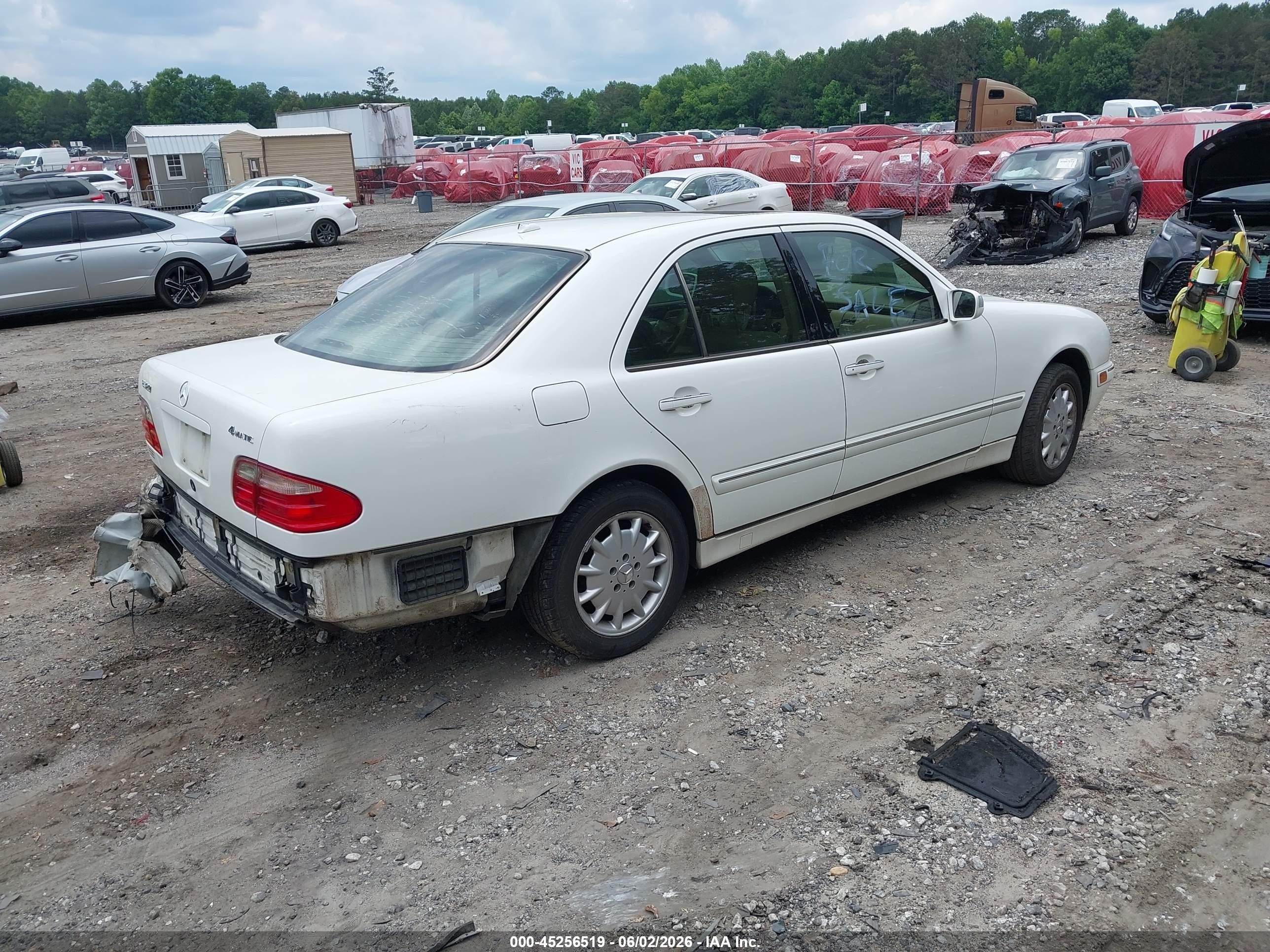 2002 Mercedes-benz E 320 4m/4m Special Edition White vin: WDBJF82J02X069643