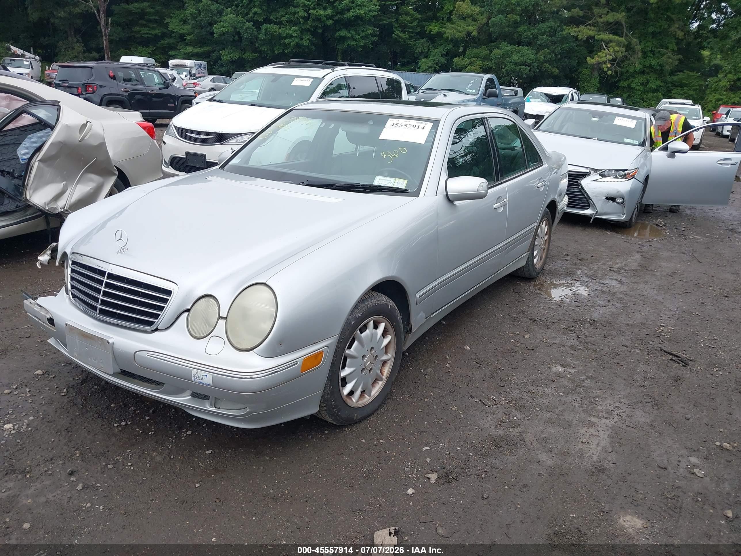 2002 Mercedes-benz E 320 4m/4m Special Edition Silver vin: WDBJF82J02X077709