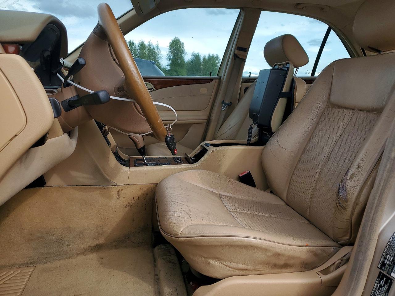 2001 Mercedes-benz E 320 4matic Золотой vin: WDBJF82J11X061467