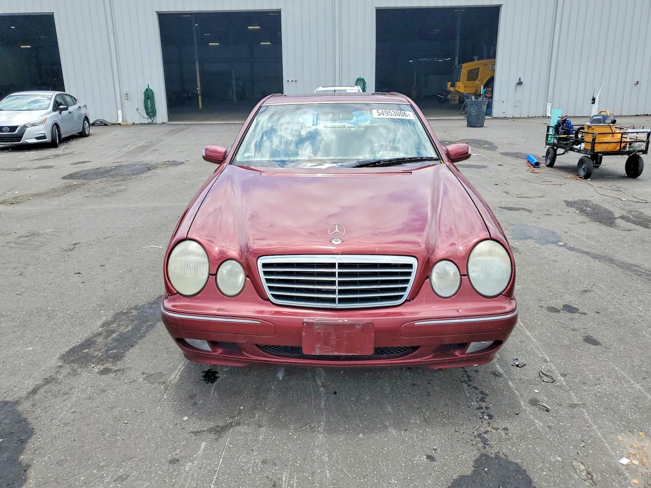 2002 Mercedes-benz E 320 4matic Burgundy vin: WDBJF82J12X067321