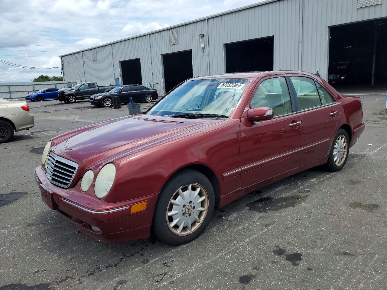2002 Mercedes-benz E 320 4matic Burgundy vin: WDBJF82J12X067321