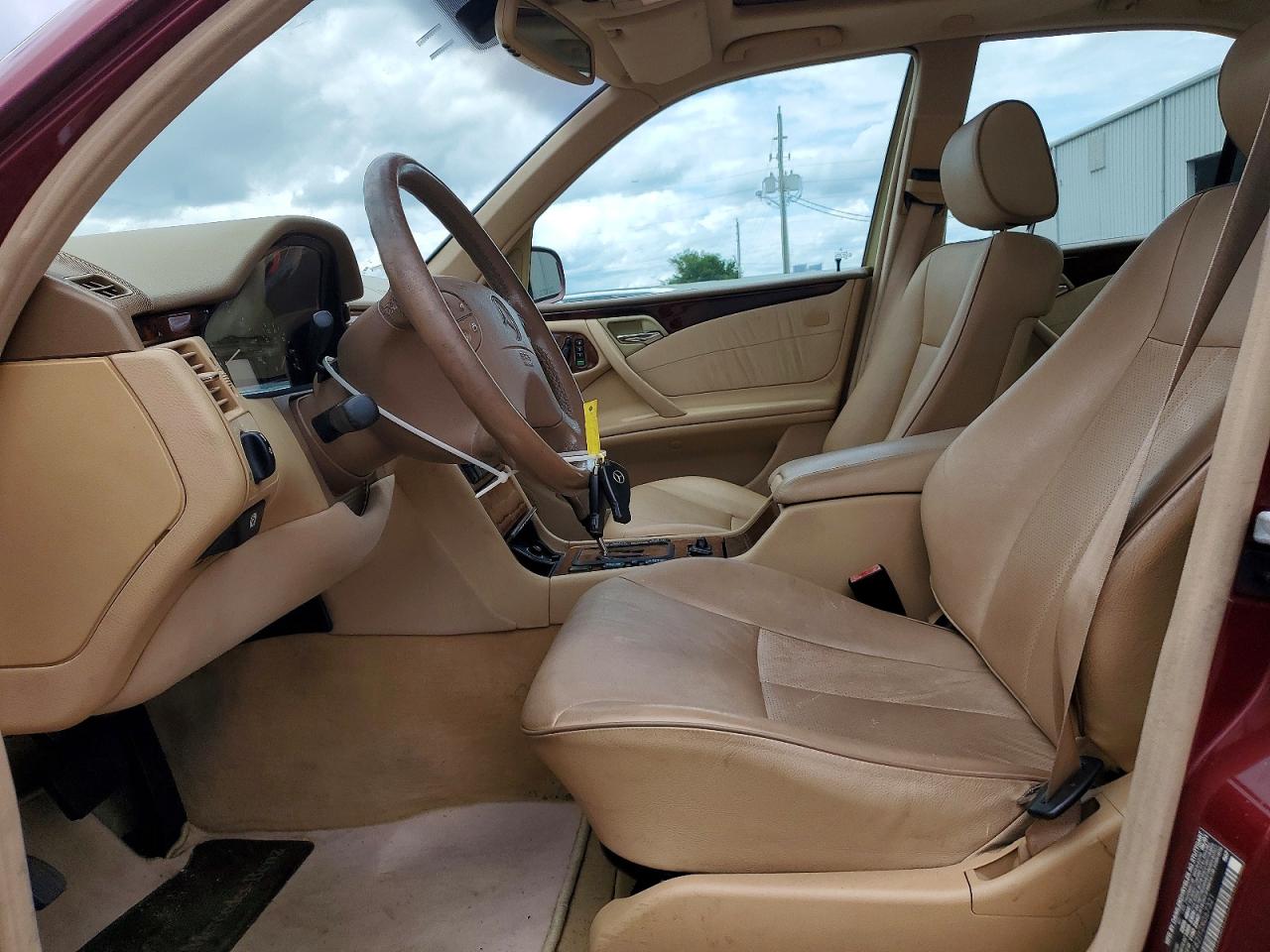 2002 Mercedes-benz E 320 4matic Burgundy vin: WDBJF82J12X067321