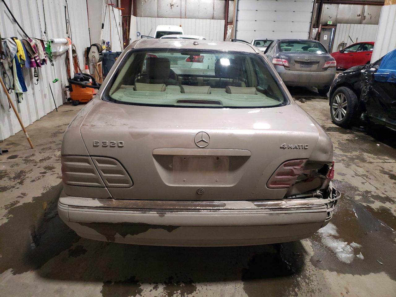 2000 Mercedes Benz E 320 4matic Желто-коричневый vin: WDBJF82J2YX032456